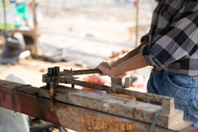 Familiarity with the method of bending the rebar of Kian Metal Industrial Complex
